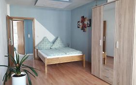 45 m² KTV, verkehrsgünstig, neu saniert, schön hell&freundlich✓